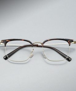 輕盈鈦材玳瑁眉線眼鏡 T107:圖片 4